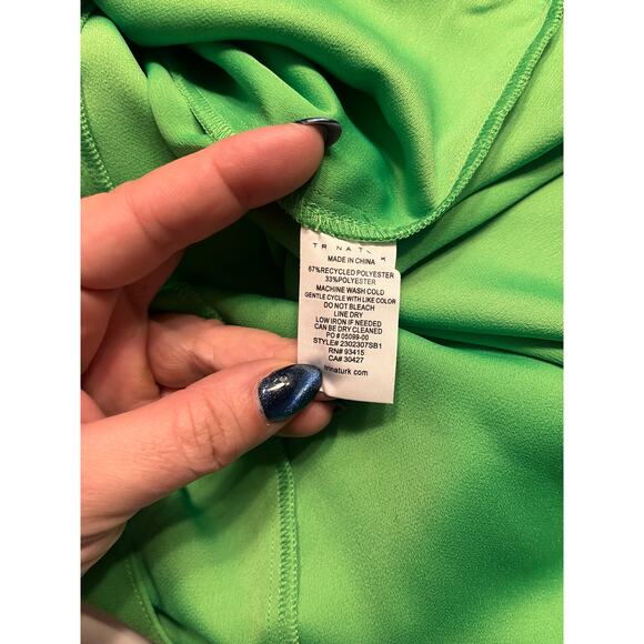 Trina Turk Bright Green Blouson Mini Dress Size Medium - Picture 5 of 9